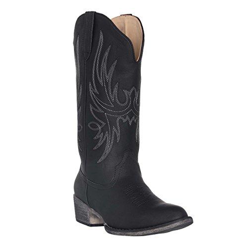 black pointed toe cowboy boots